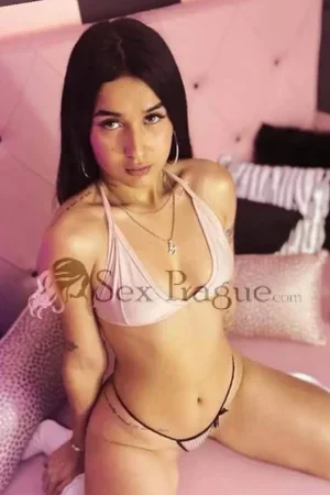 Catie Escort